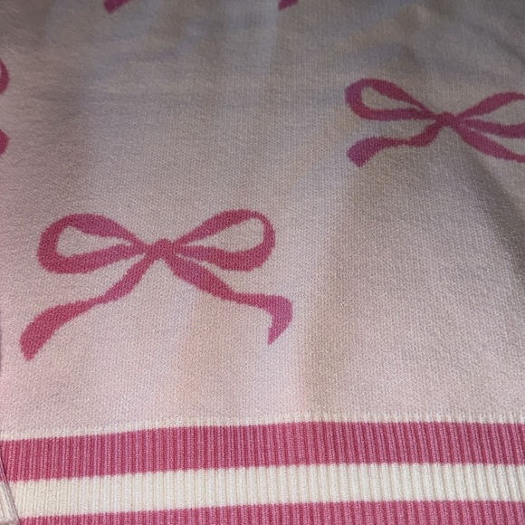 Coquette girl, pink bow sweater 🎀🎀🎀 - Picture 2 of 9